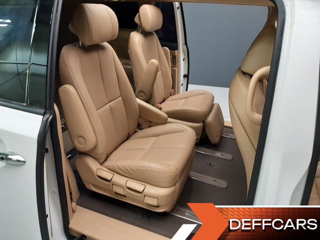 Kia CARNIVAL 7-Seater Limousine VIP купить на сайте DeffCars