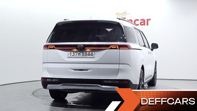 Kia CARNIVAL 9-Seater Noblesse купить на сайте DeffCars