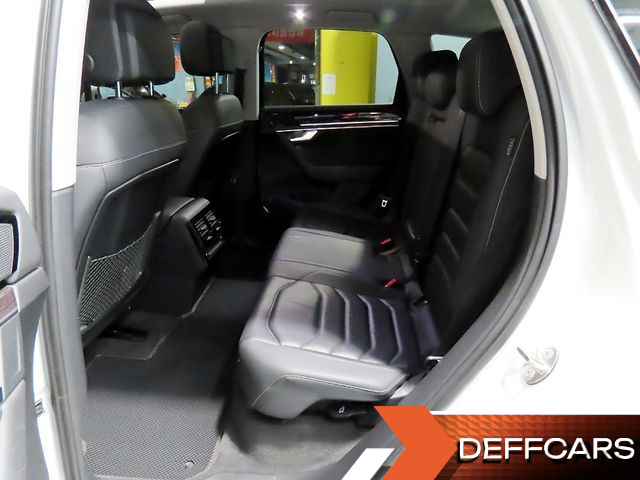 Volkswagen TOUAREG 3.0 TDI Premium купить на сайте DeffCars