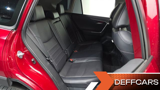 Toyota RAV4 2.5 4WD Hybrid купить на сайте DeffCars