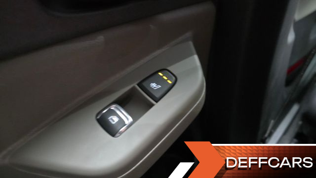 Kia CARNIVAL 9-Seater Prestige купить на сайте DeffCars