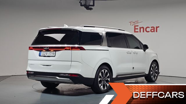 Kia CARNIVAL 7-Seater Signature купить на сайте DeffCars