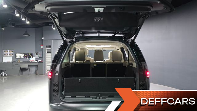 Land Rover DISCOVERY D250 SE купить на сайте DeffCars