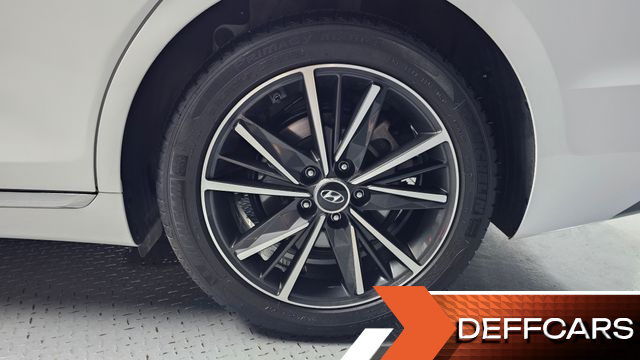 Hyundai GRANDEUR 3.3 Le Blanc купить на сайте DeffCars