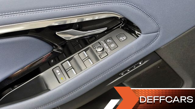 Land Rover RANGE ROVER EVOQUE D180 SE купить на сайте DeffCars