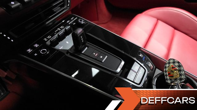 Porsche 911 Carrera GTS купить на сайте DeffCars