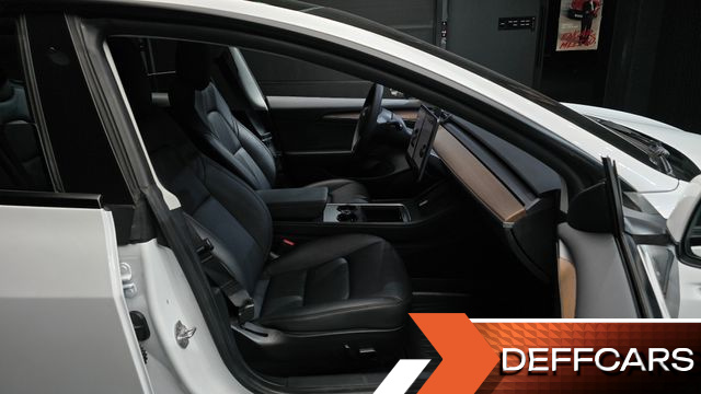 Tesla MODEL 3 Long Range AWD купить на сайте DeffCars