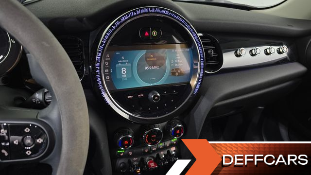 Mini COOPER 5Door Classic Third Generation купить на сайте DeffCars