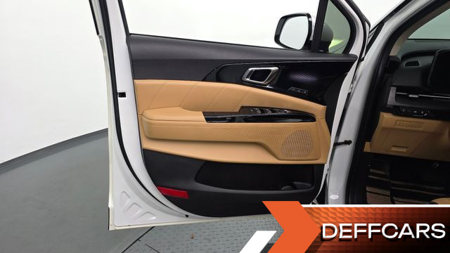 Kia CARNIVAL Diesel 7-Seater Signature купить на сайте DeffCars