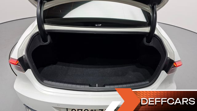 Hyundai GRANDEUR 2.5 Premium Choice купить на сайте DeffCars