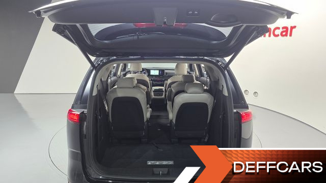 Kia CARNIVAL 9-Seater Noblesse купить на сайте DeffCars