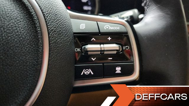Kia CARNIVAL Gasoline 11-Seater Prestige купить на сайте DeffCars