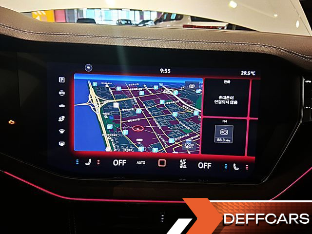 Volkswagen TOUAREG 3.0 TDI Prestige купить на сайте DeffCars