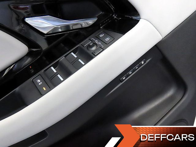 Land Rover RANGE ROVER EVOQUE P250 Dynamic SE купить на сайте DeffCars