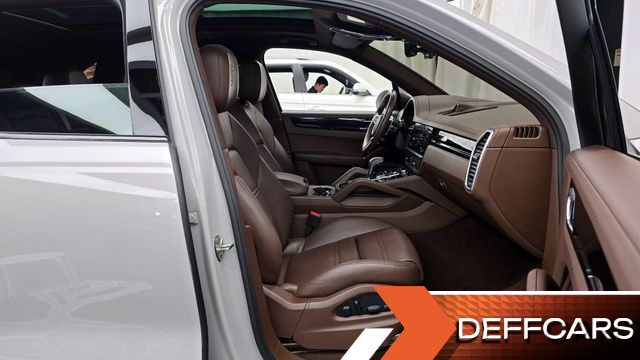 Porsche CAYENNE 3.0 PLATINUM EDITION купить на сайте DeffCars