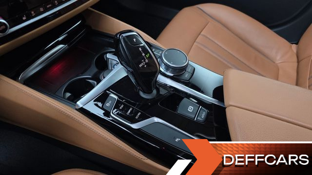 BMW 5-SERIES 520i Luxury купить на сайте DeffCars