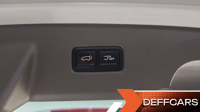 Kia CARNIVAL 9-Seater Signature купить на сайте DeffCars