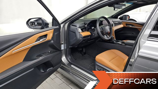 Toyota CAMRY 2.5 XLE Premium Hybrid купить на сайте DeffCars