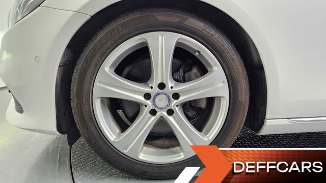 Mercedes E-CLASS E220d Avantgarde купить на сайте DeffCars
