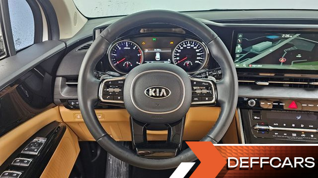 Kia CARNIVAL 9-Seater Noblesse купить на сайте DeffCars