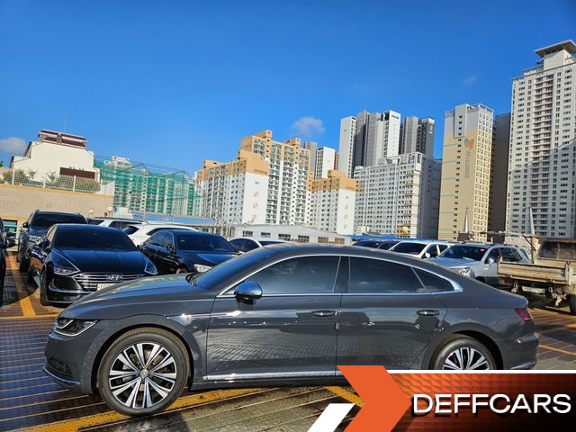 Volkswagen ARTEON 2.0 TDI Premium купить на сайте DeffCars
