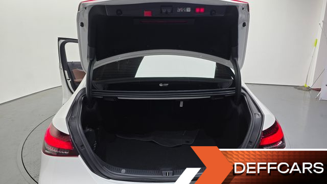 Mercedes E-CLASS E350 4MATIC Exclusive купить на сайте DeffCars