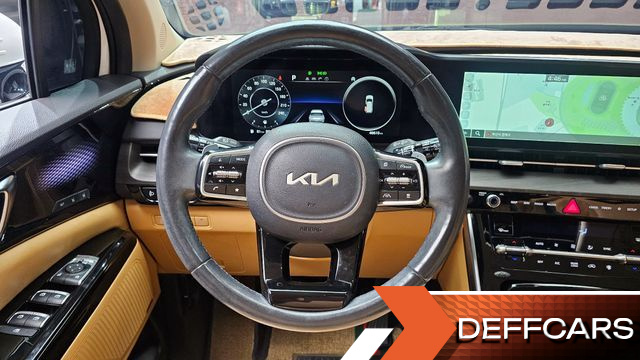 Kia CARNIVAL 9-Seater Signature купить на сайте DeffCars