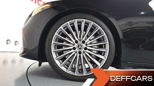 Mercedes C-CLASS C300 4MATIC AMG Line купить на сайте DeffCars