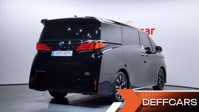 Toyota ALPHARD 2.5 HEV Executive AWD купить на сайте DeffCars