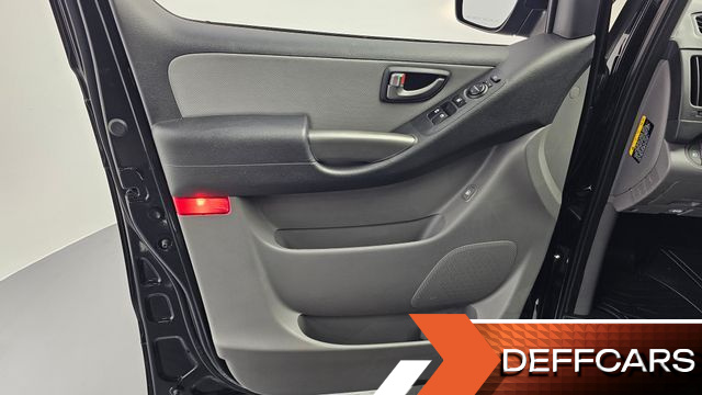 Hyundai STAREX 4WD Urban 9-Seater Premium Special купить на сайте DeffCars