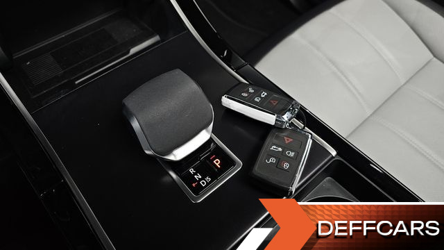 Land Rover RANGE ROVER EVOQUE P250 Dynamic SE купить на сайте DeffCars