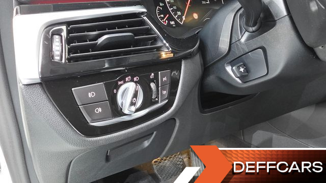 BMW 5-SERIES 520i Luxury купить на сайте DeffCars