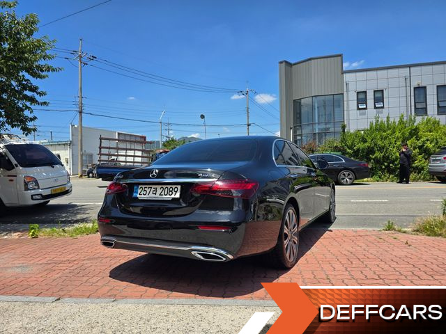 Mercedes E-CLASS E350 4MATIC Exclusive купить на сайте DeffCars