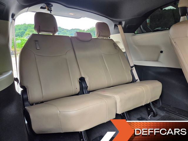 Toyota SIENNA 2.5 Hybrid 2WD купить на сайте DeffCars