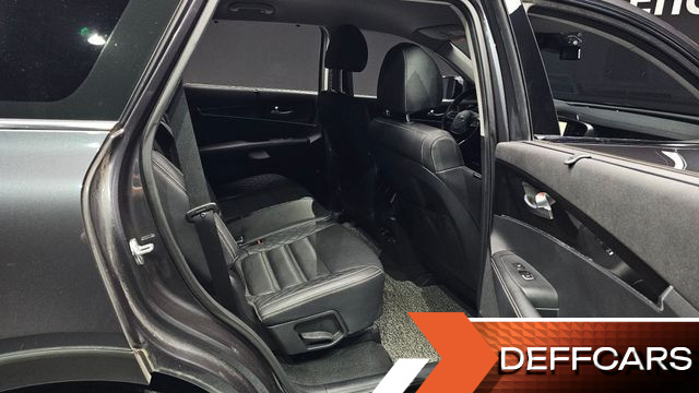 Kia SORENTO Gasoline 2.0 Turbo 2WD Master Special купить на сайте DeffCars