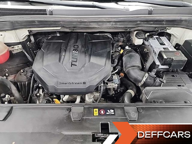 Kia CARNIVAL 9-Seater Noblesse купить на сайте DeffCars