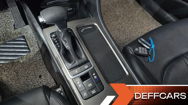 Kia K5 2.0 Prestige купить на сайте DeffCars