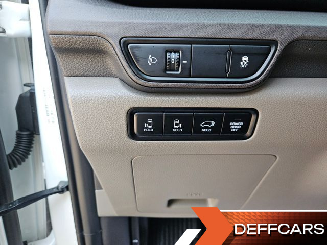 Kia CARNIVAL 9-Seater Noblesse купить на сайте DeffCars