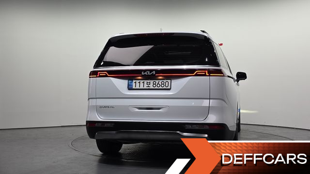Kia CARNIVAL 7-Seater Signature купить на сайте DeffCars