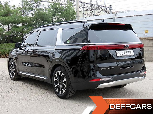 Kia CARNIVAL 9-Seater Signature купить на сайте DeffCars