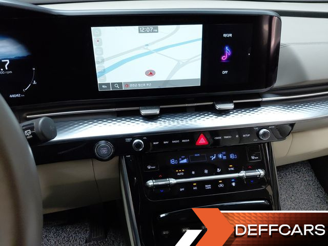 Kia CARNIVAL Diesel 9-Seater Hi-Limousine Signature купить на сайте DeffCars