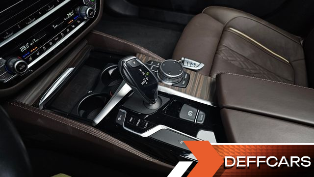 BMW 5-SERIES 530i Luxury Plus купить на сайте DeffCars
