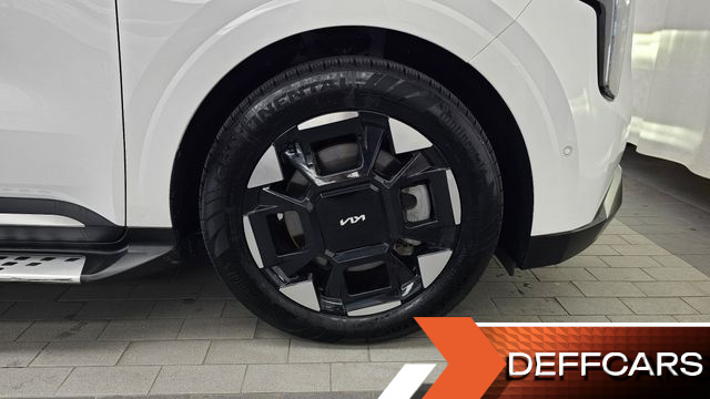 Kia CARNIVAL Gasoline 7-Seater Hi Limousine Signature купить на сайте DeffCars
