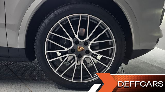 Porsche CAYENNE 3.0 купить на сайте DeffCars