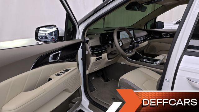 Kia CARNIVAL Gasoline 9-Seater Signature купить на сайте DeffCars
