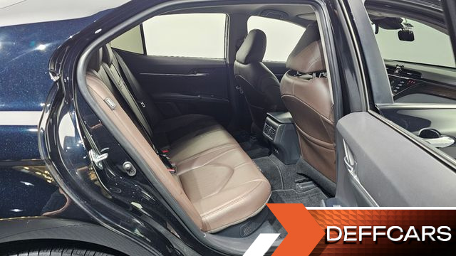 Toyota CAMRY 2.5 LE Hybrid купить на сайте DeffCars
