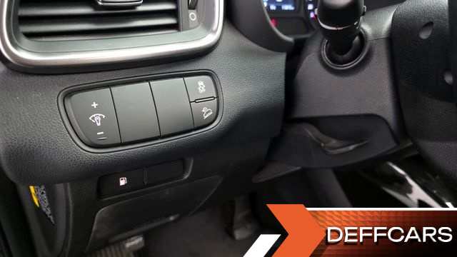 Kia SORENTO Diesel 2.0 2WD Prestige купить на сайте DeffCars