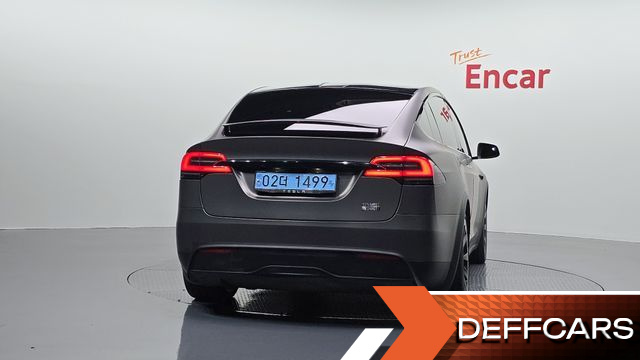 Tesla MODEL X Plaid купить на сайте DeffCars