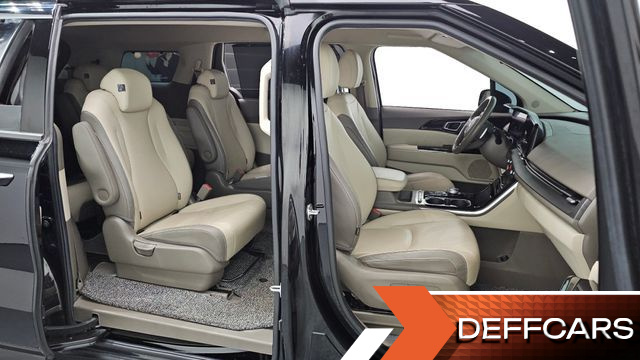 Kia CARNIVAL 9-Seater Signature купить на сайте DeffCars