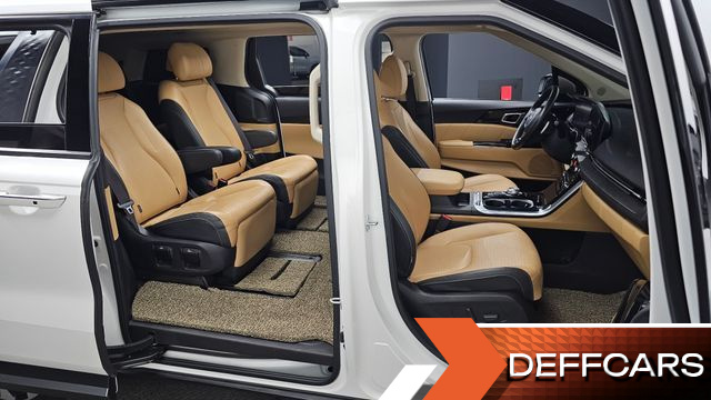 Kia CARNIVAL 7-Seater Signature купить на сайте DeffCars